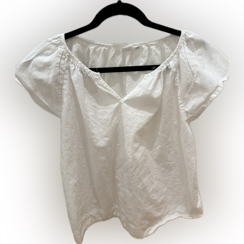 *Gap* Flutter Sleeve White Women's Top